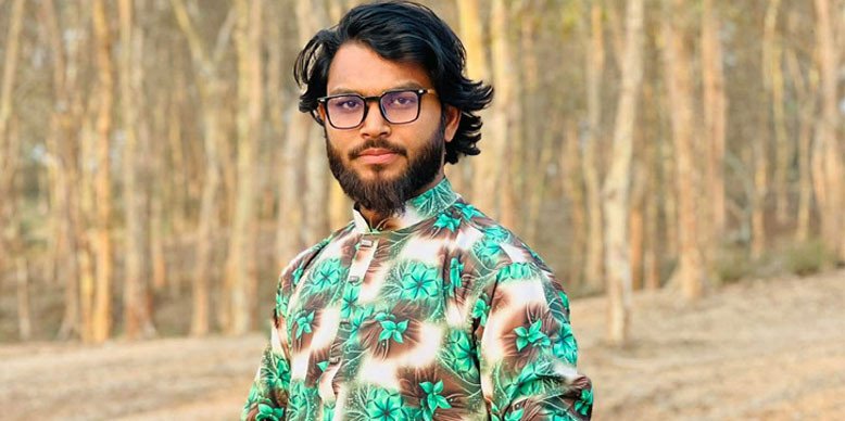 তারাবি নামাজ নিয়ে ভিডিও তৈরি, কন্টেন্ট ক্রিয়েটরকে থানায় দিলো এলাকাবাসী
